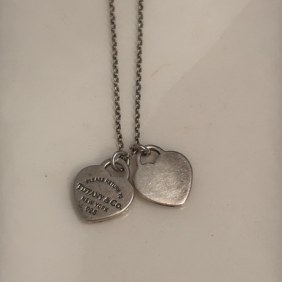 Tiffany Double Heart Tag Pendant
in Silver, Mini - Picture 7 of 10